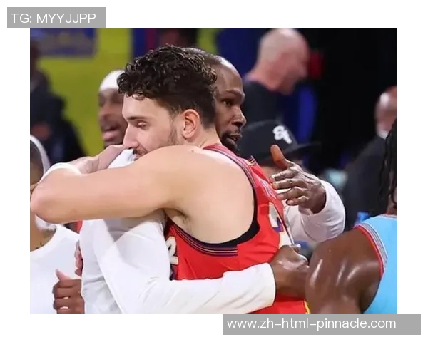 开拓者与雄鹿激战正酣球场上的精彩对决引发球迷热议 开拓者与雄鹿激战正酣球场上的精彩对决引发球迷热议